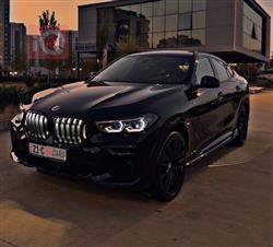 بی ئێم دەبڵیو X6